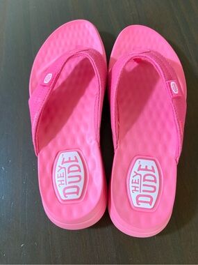 Hey Dude Pink Foam Flip Flops
